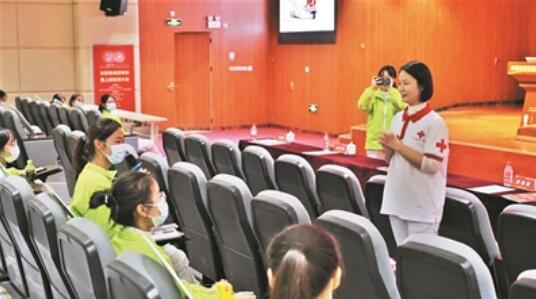 青春志愿行，助力讀懂中國——2021年讀懂中國國際會議廣州青年志愿者全面上崗服務